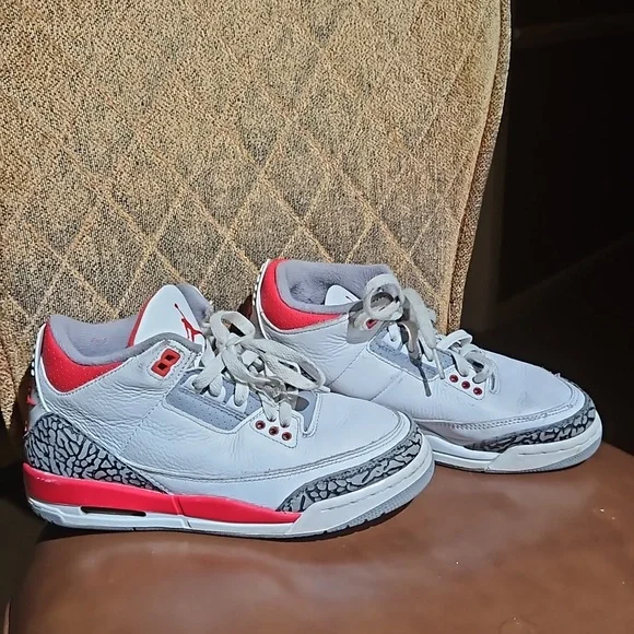 Jordan Shoes Air Jordan Retro Whitefire Red Lace Up Sneakers